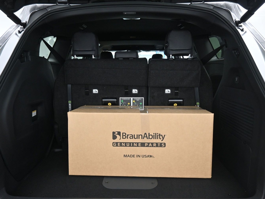 New 2026 Toyota Sienna Hybrid XSE Sport - BraunAbility Side Entry Entry Fold Out Automatic Ramp