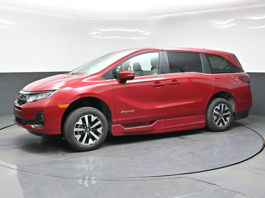Red Honda Odyssey image number 2