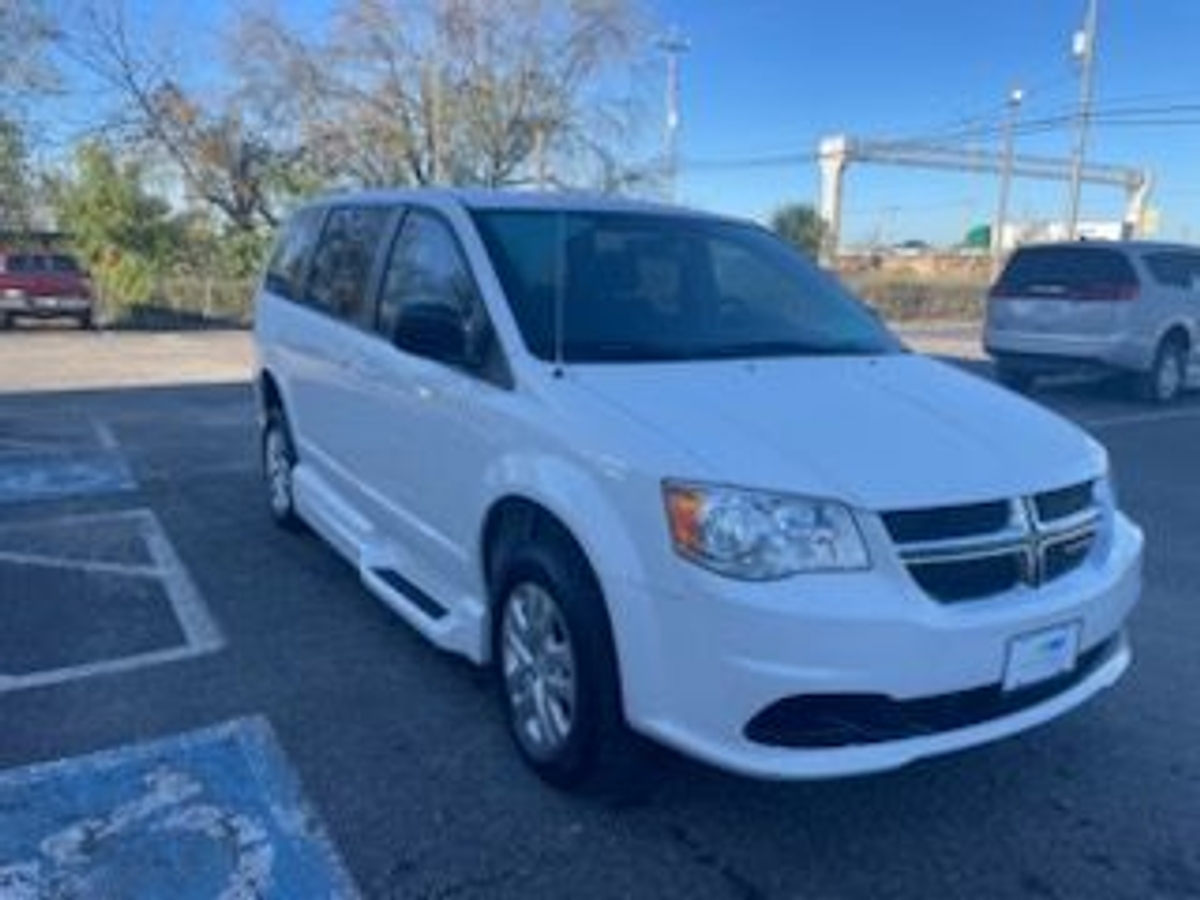 2018 DODGE GRAND CARAVAN - Image 2