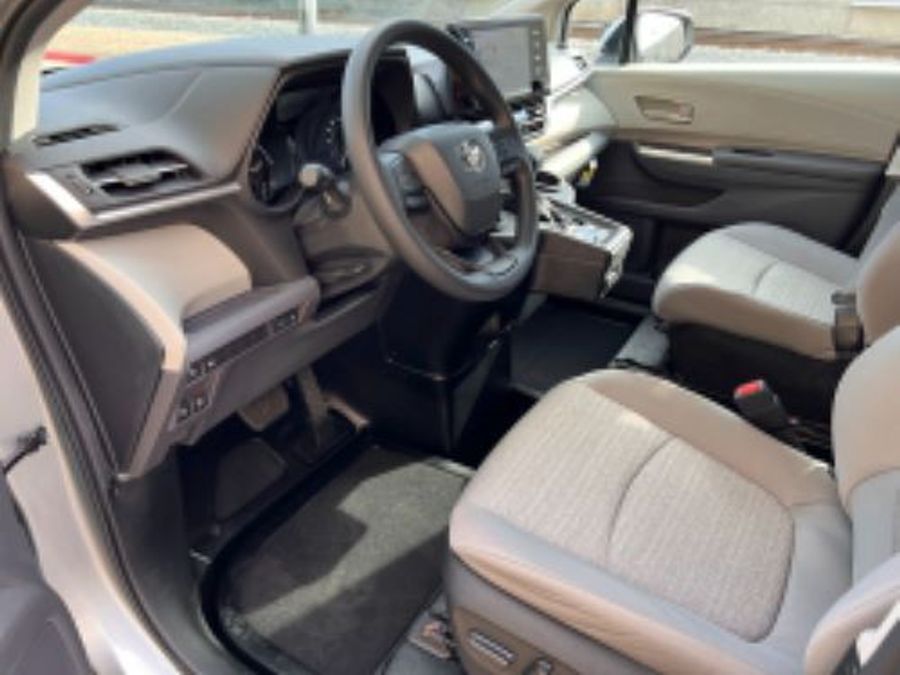 Used 2024 Toyota Sienna Hybrid LE Base - BraunAbility Side Entry Fold Out Automatic Ramp
