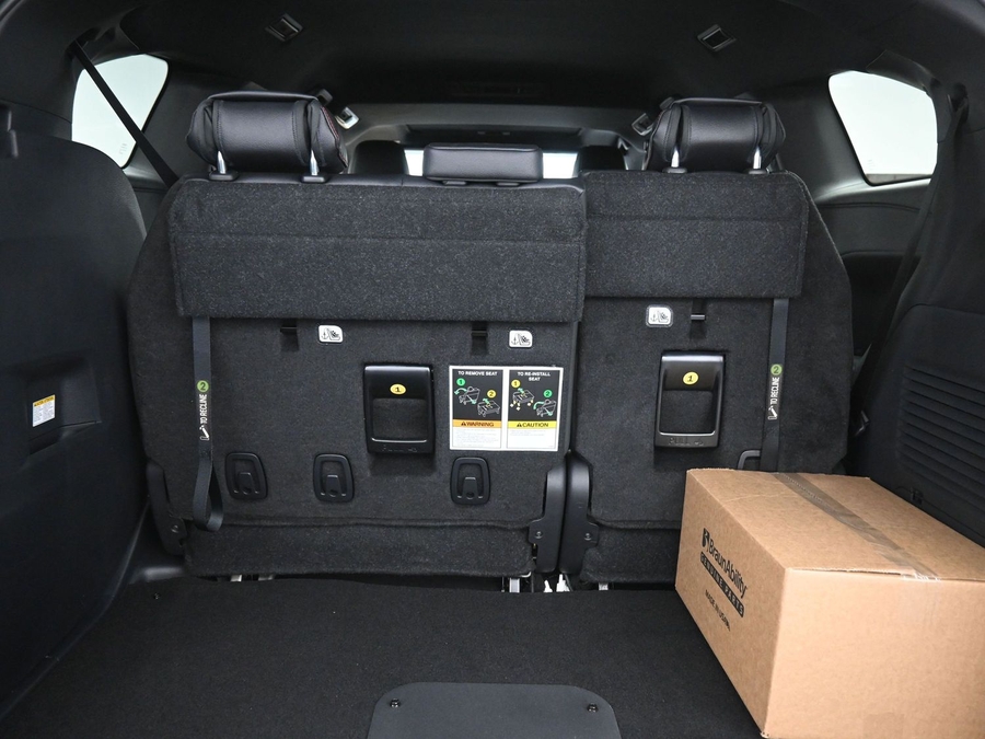 New 2025 Toyota Sienna Hybrid XSE Sport - BraunAbility Side Entry Entry In Floor Automatic Ramp