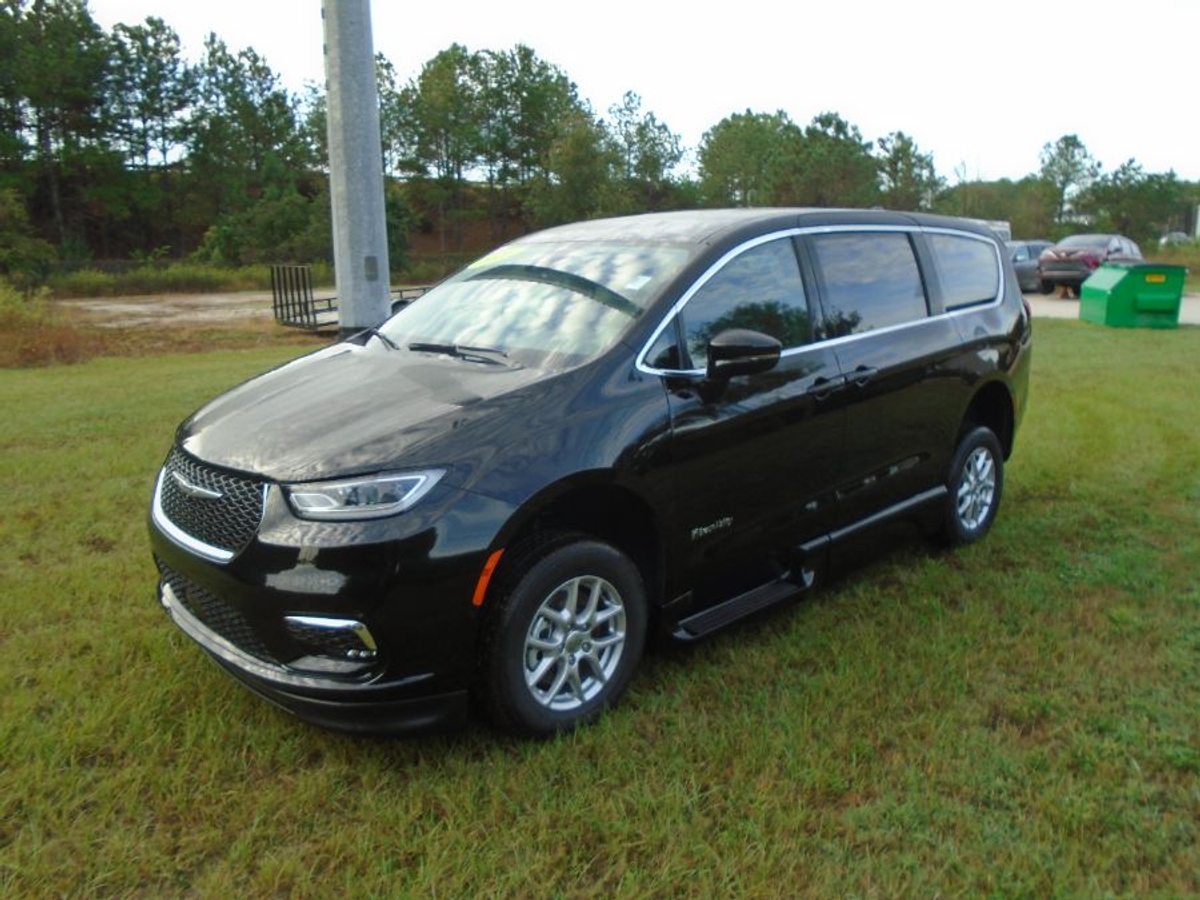 2025 CHRYSLER PACIFICA - Image 15