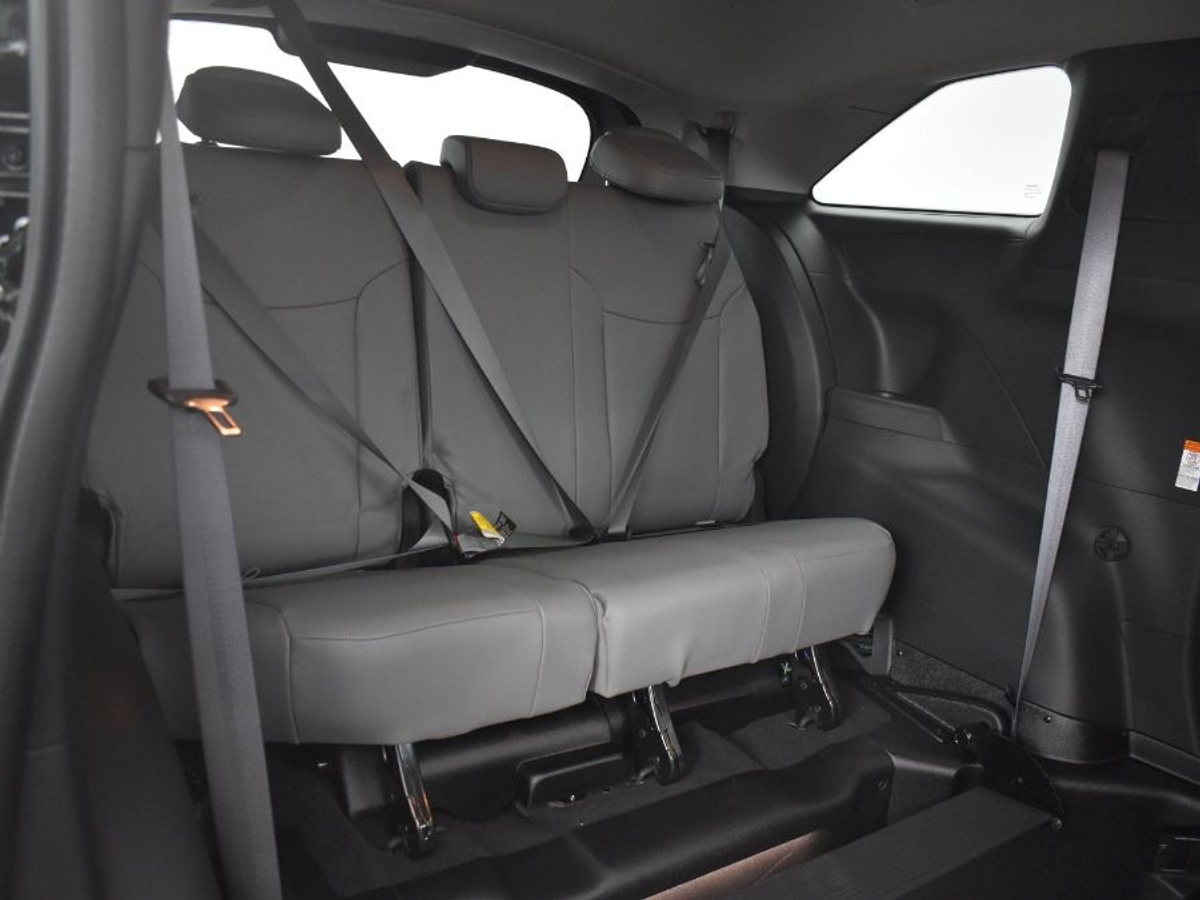 2025 TOYOTA SIENNA - Image 5