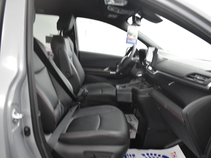 New 2025 Toyota Sienna Hybrid XSE Sport - BraunAbility Side Entry Entry Fold Out Automatic Ramp