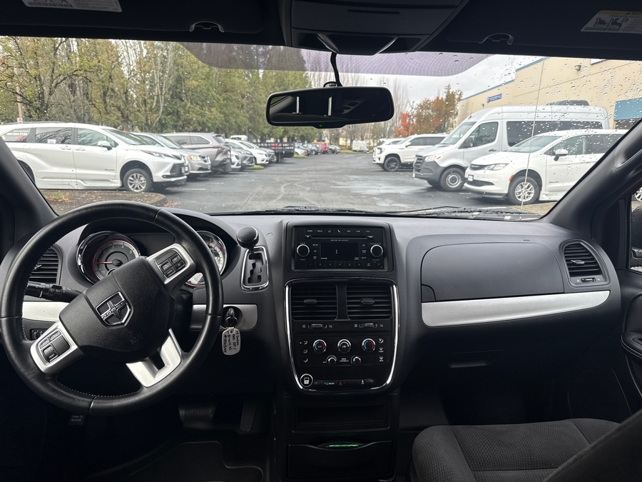 Used 2015 Dodge Grand Caravan SXT - BraunAbility Side Entry Entry In Floor Automatic Ramp