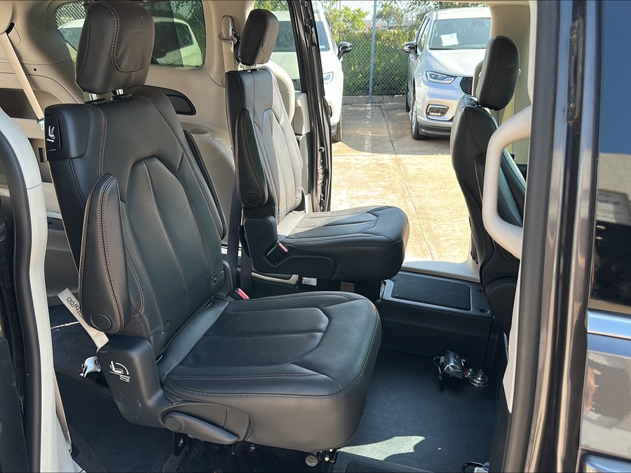 Used 2020 Chrysler Pacifica Touring L - BraunAbility Rear Entry Fold Out Manual Ramp