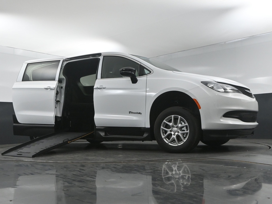 New 2025 Chrysler Voyager LX w MID ROW SEAT - BraunAbility Commercial Side Entry Fold Out Manual Ramp