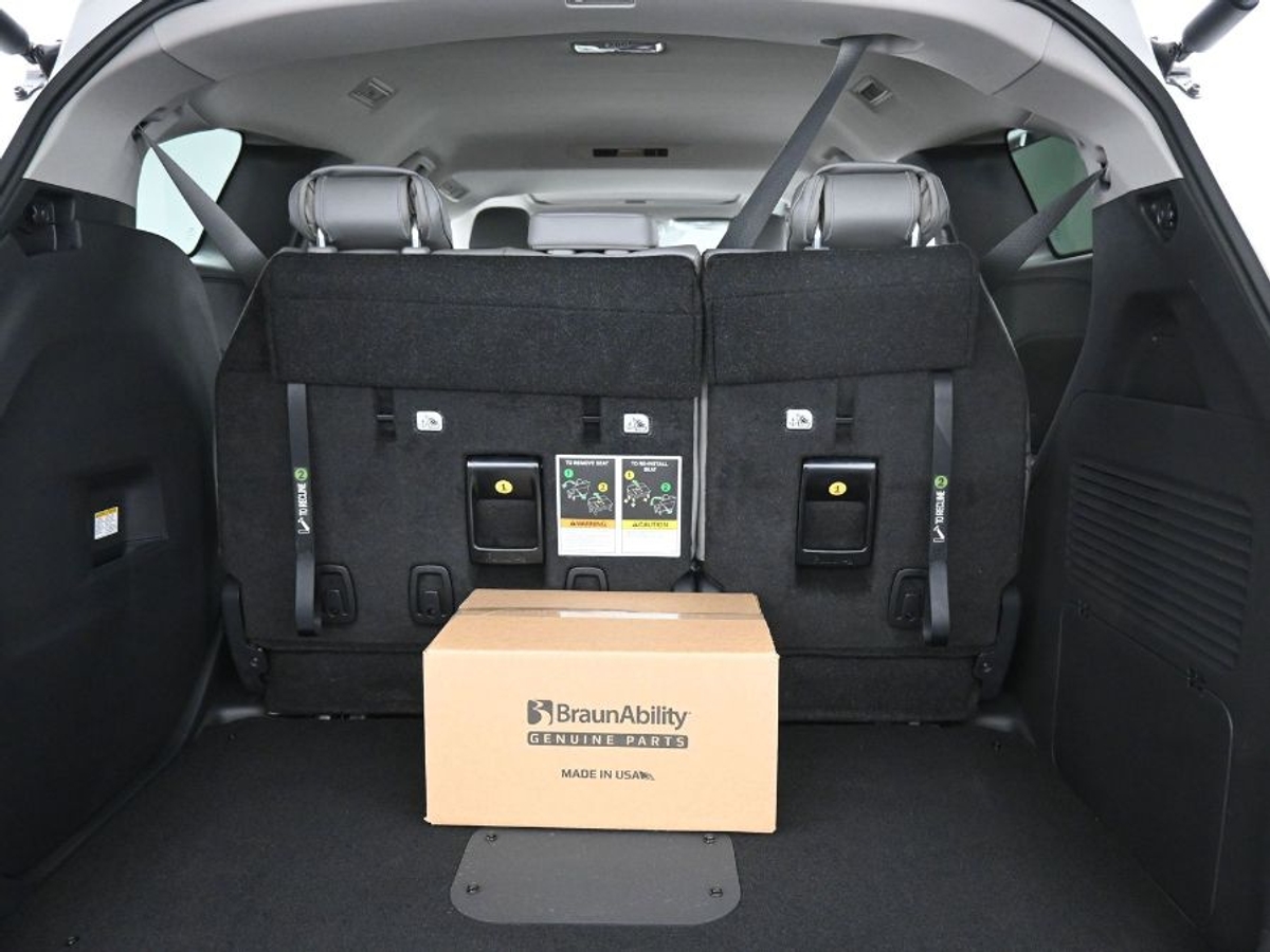 2025 TOYOTA SIENNA - Image 22