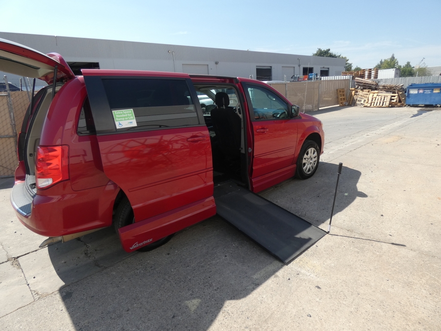 2016 Dodge Grand Caravan SE - Photo 16