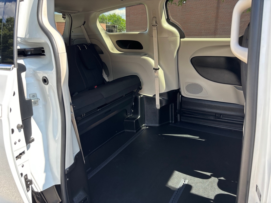 Used 2023 Chrysler Voyager LX - BraunAbility Side Entry Fold Out Automatic Ramp