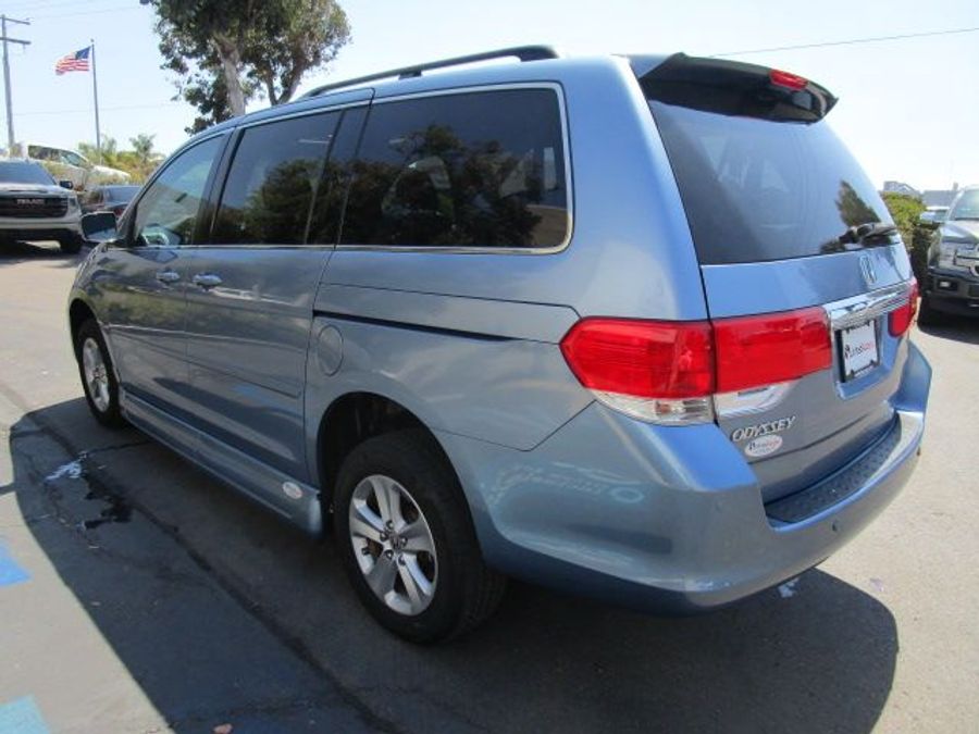 Used 2008 Honda Odyssey Touring - VMI Side Entry Entry In Floor Automatic Ramp