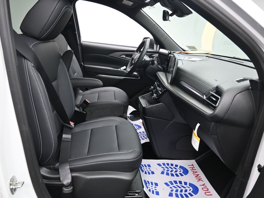 New 2026 Chevrolet Traverse 1LT - BraunAbility Side Entry In Floor Automatic Ramp