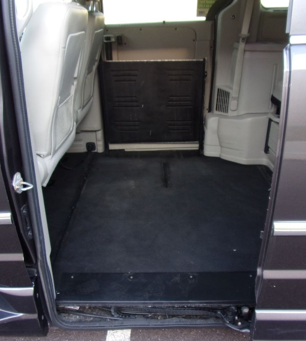 2015 CHRYSLER TOWN AND COUNTRY - Image 16