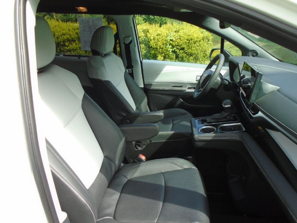 Blanco Toyota Sienna número de imagen 10