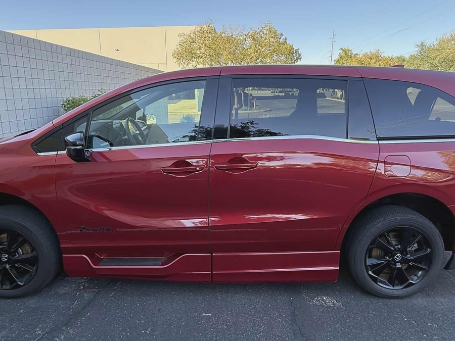 Used 2023 Honda Odyssey Sport - BraunAbility Side Entry Entry In Floor Automatic Ramp