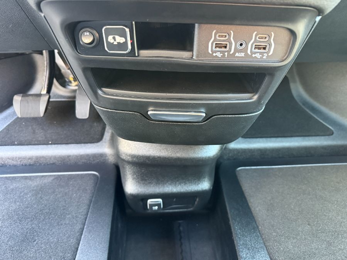 2025 CHRYSLER PACIFICA - Image 13