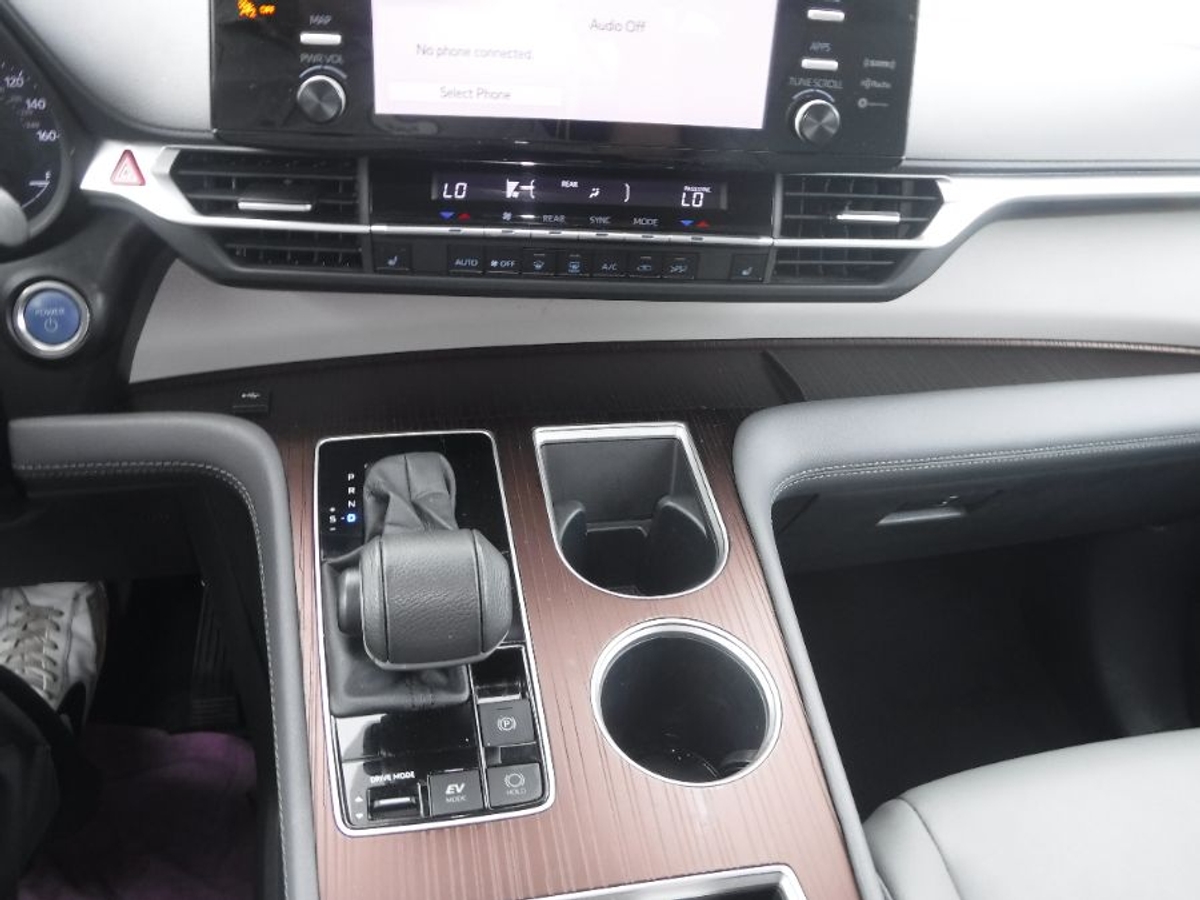 2024 TOYOTA SIENNA - Image 14