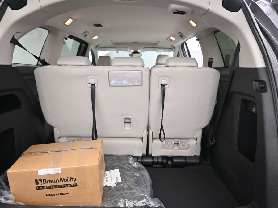 New 2026 Honda Odyssey EX-L - BraunAbility Side Entry Entry In Floor Automatic Ramp