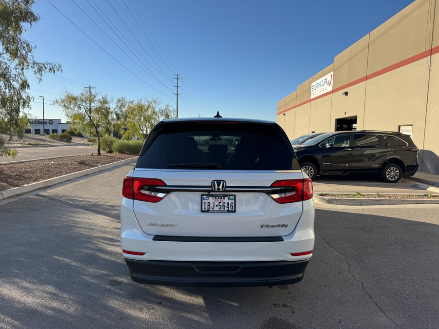 Used 2024 Honda Odyssey EX-L - BraunAbility Side Entry Entry In Floor Automatic Ramp