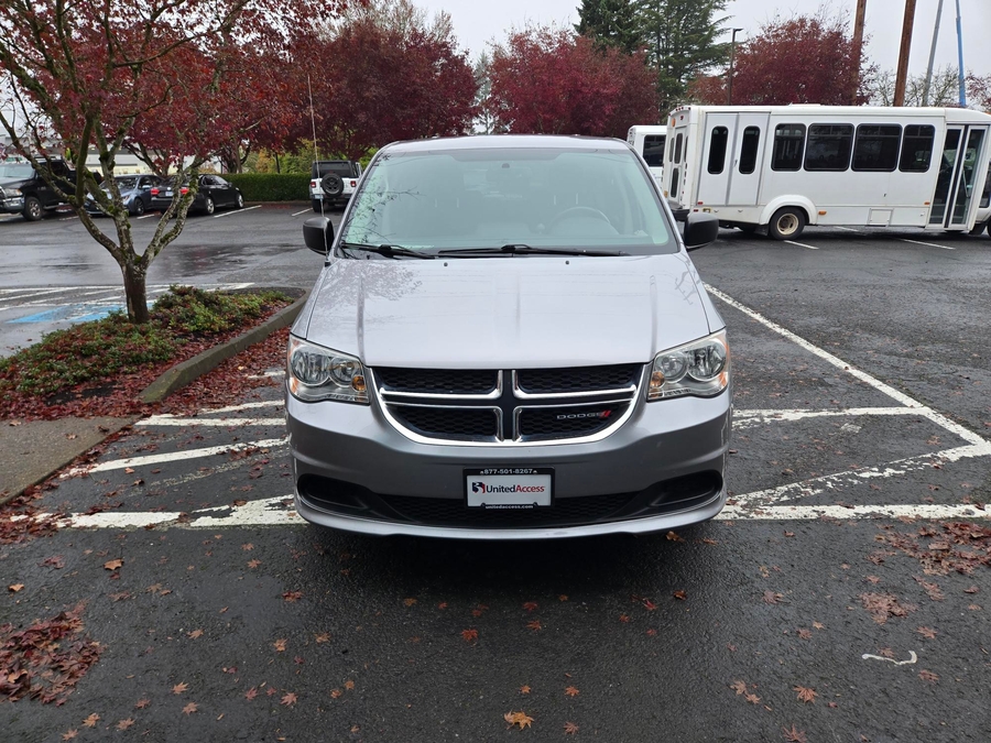 Used 2017 Dodge Grand Caravan SE - International Mobility Rear Entry Entry Fold Out Manual Ramp