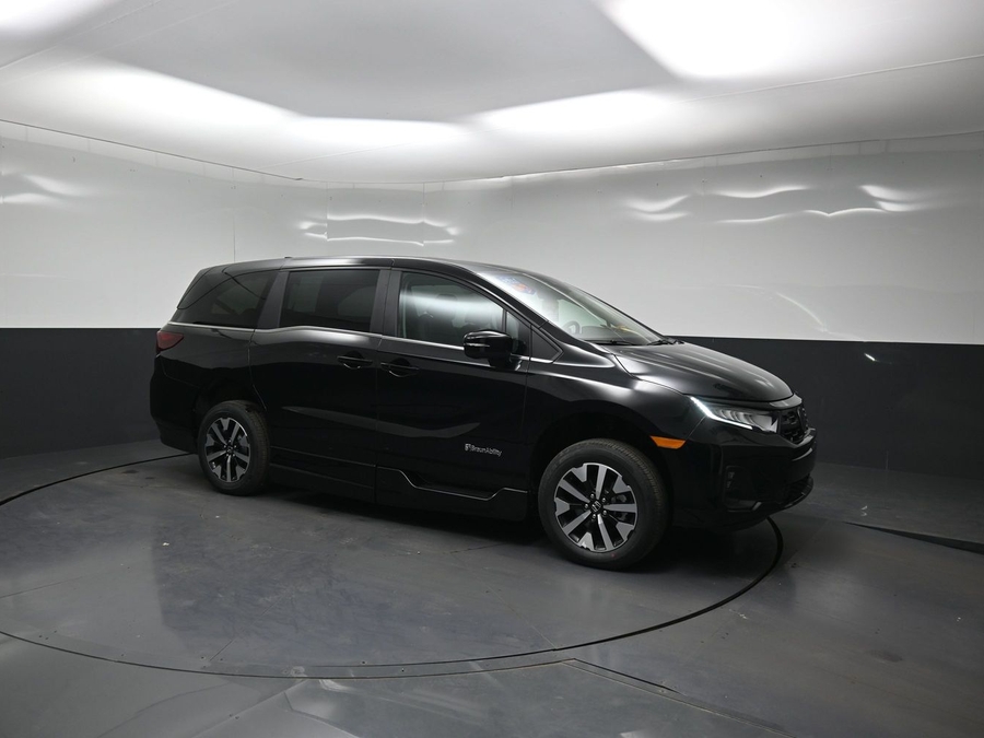 Black Honda Odyssey image number 9