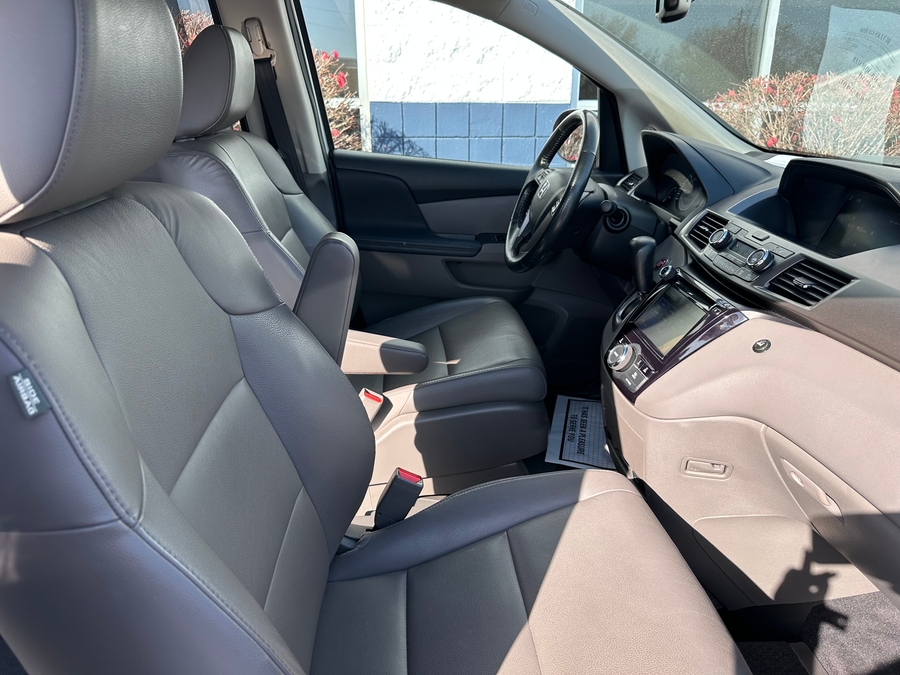 Used 2015 Honda Odyssey EX-L - VMI Side Entry Entry In Floor Automatic Ramp