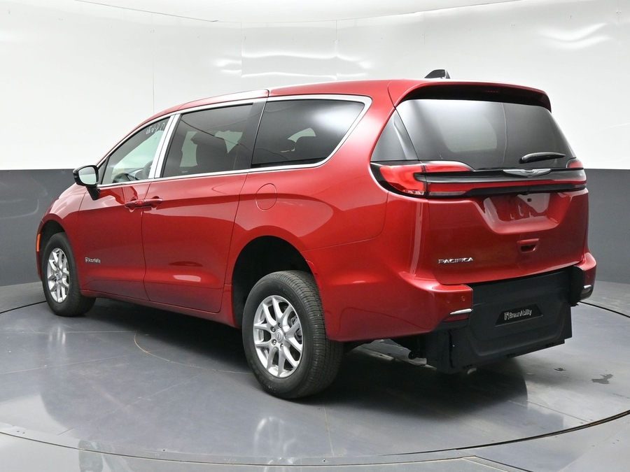 New 2026 Chrysler Pacifica Select Plus - BraunAbility Rear Entry Fold Out Manual Ramp