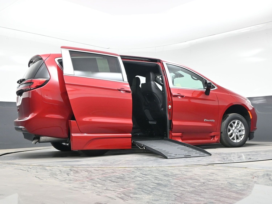 Red Chrysler Pacifica image number 20