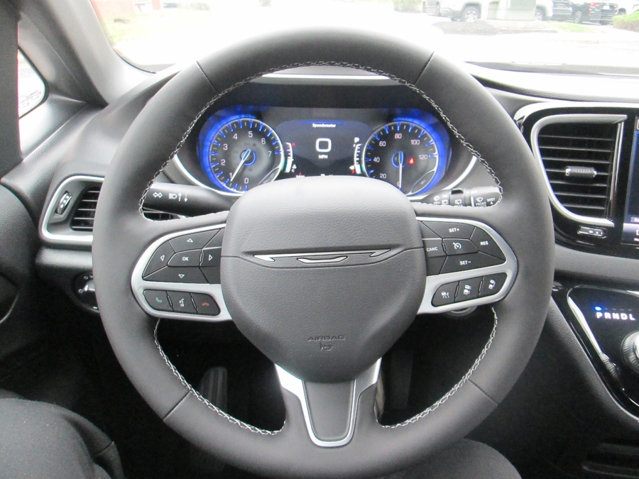 White Chrysler Pacifica image number 8