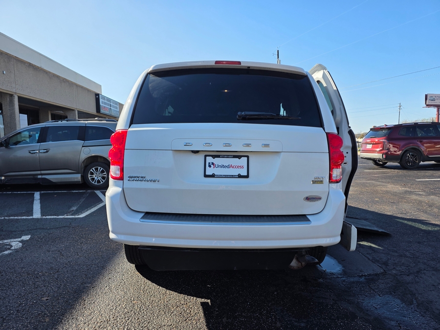 Used 2017 Dodge Grand Caravan SXT - VMI Side Entry Entry In Floor Automatic Ramp
