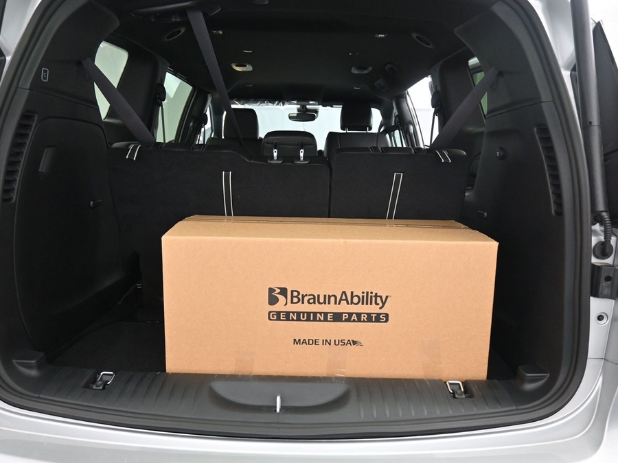 2026 Chrysler Pacifica Select - Photo 6