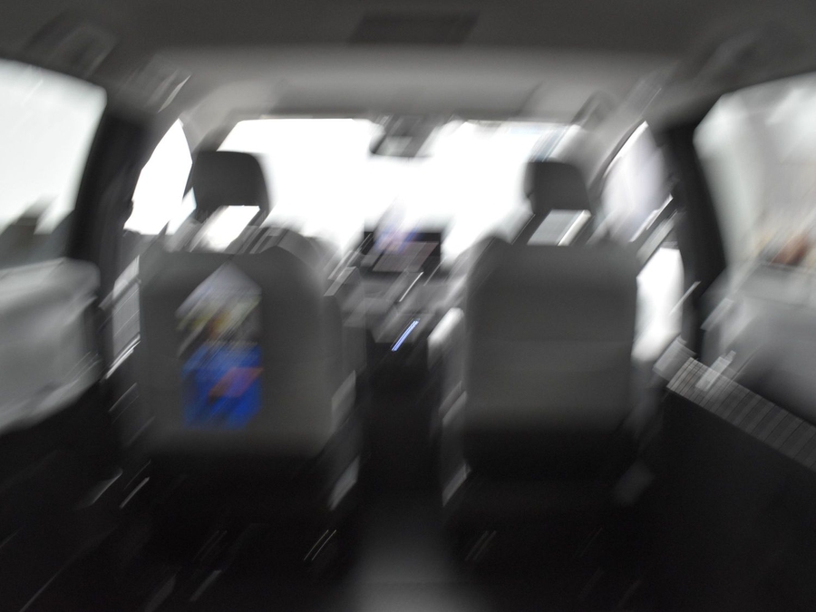 New 2025 Toyota Sienna Hybrid XLE Base - BraunAbility Side Entry Entry Fold Out Automatic Ramp