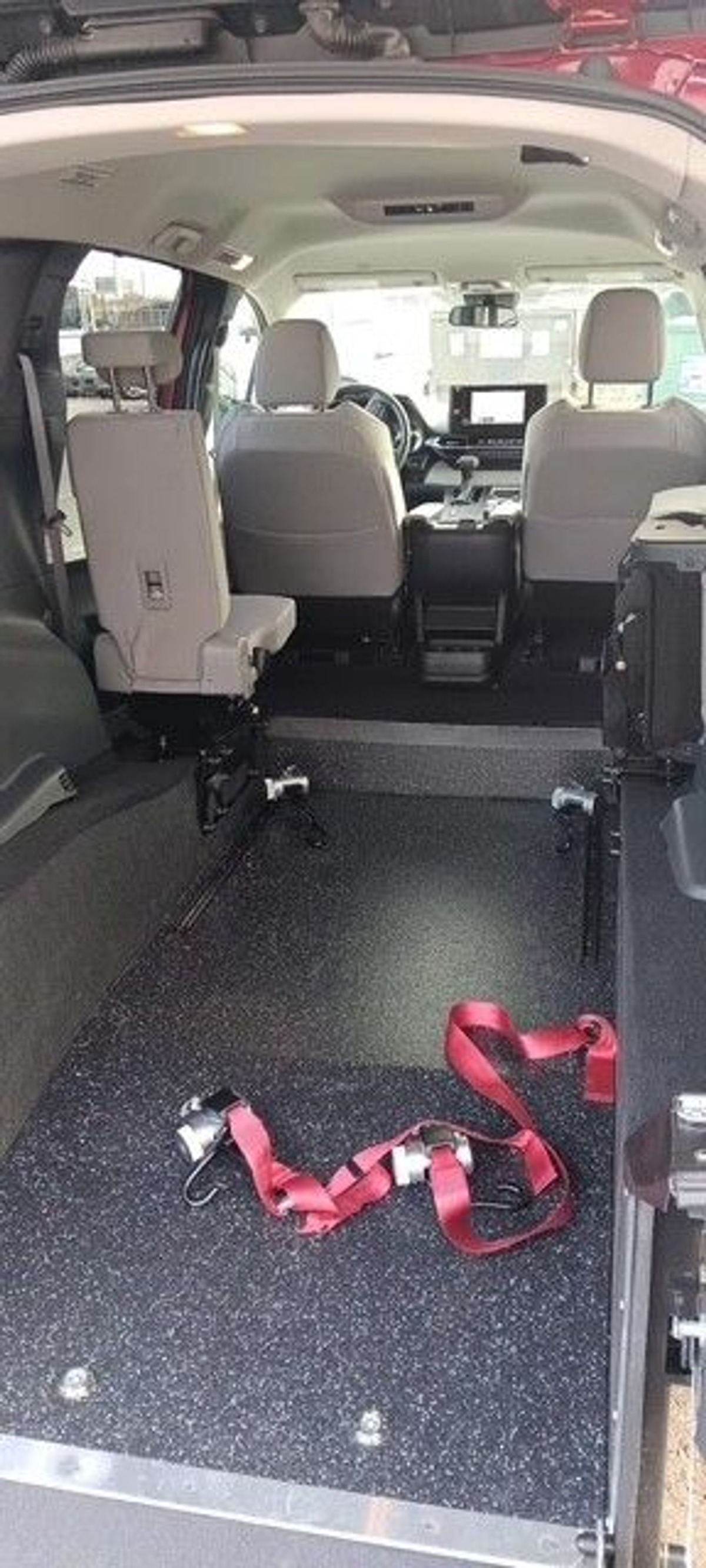 Red Toyota Sienna image number 10