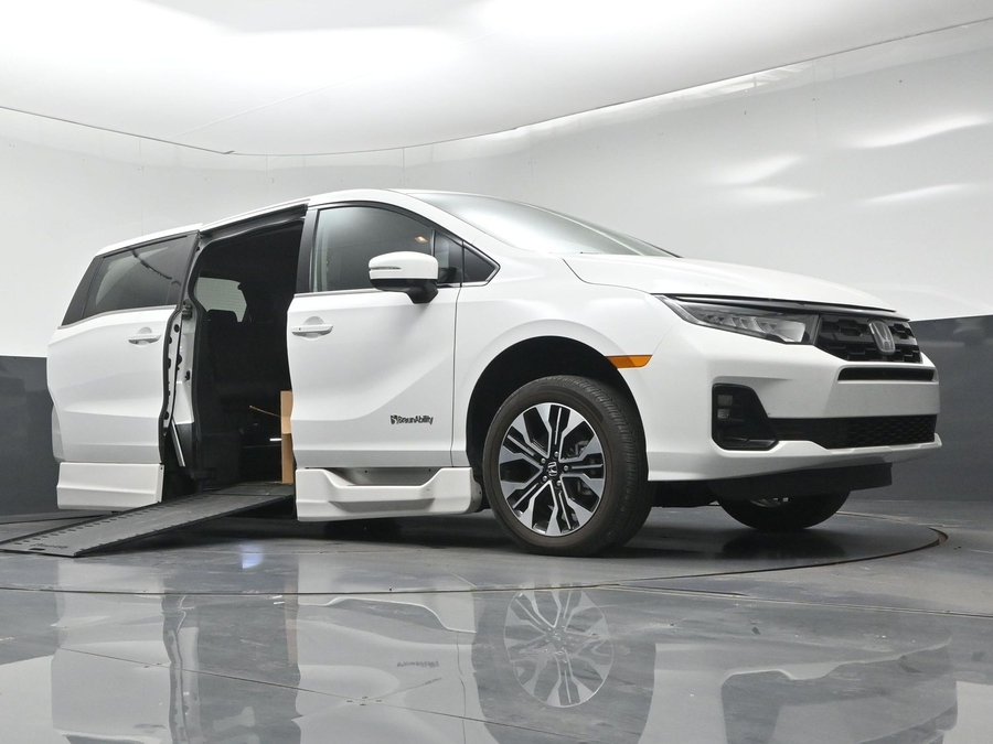 Used 2025 Honda Odyssey Elite - BraunAbility Side Entry In Floor Automatic Ramp
