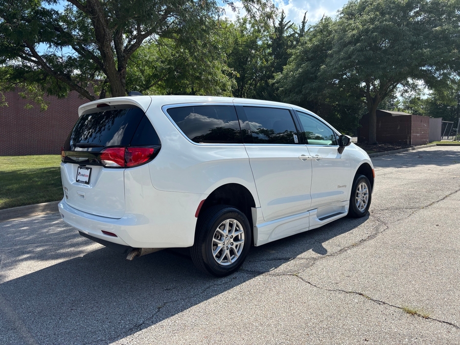 Used 2023 Chrysler Voyager LX - BraunAbility Side Entry Fold Out Automatic Ramp