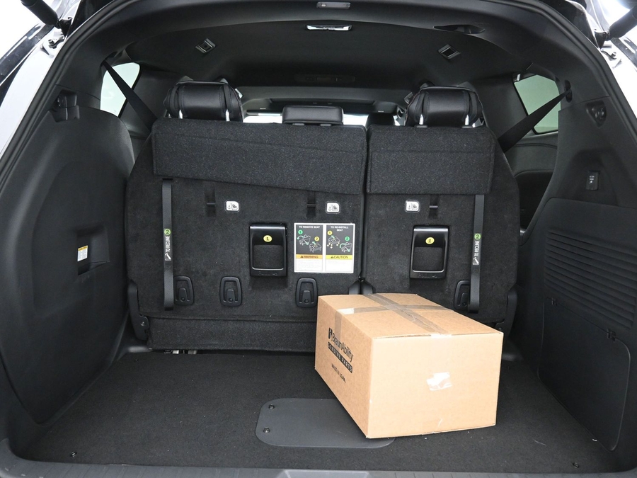 New 2025 Toyota Sienna Hybrid XSE Sport - BraunAbility Side Entry Entry Fold Out Automatic Ramp