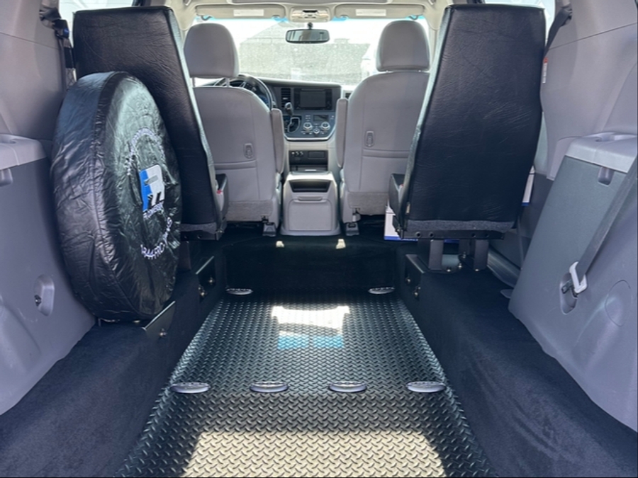Used 2017 Toyota Sienna XLE Base - FR Conversions Rear Entry Entry Fold Out Manual Ramp
