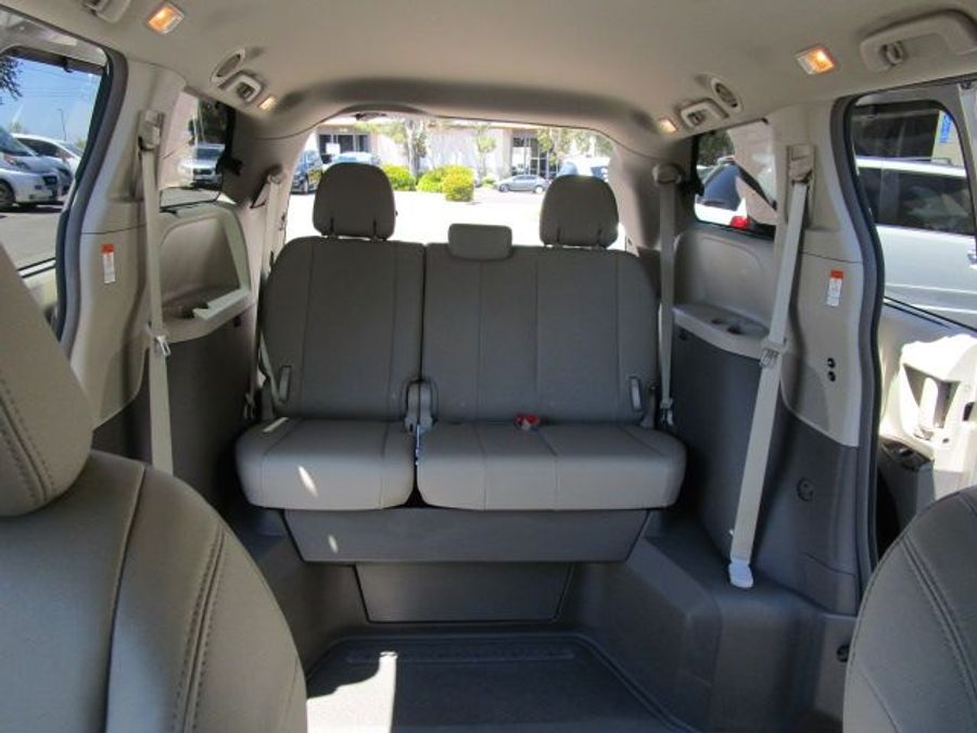 Used 2016 Toyota Sienna XLE Base - VMI Side Entry Entry In Floor Automatic Ramp