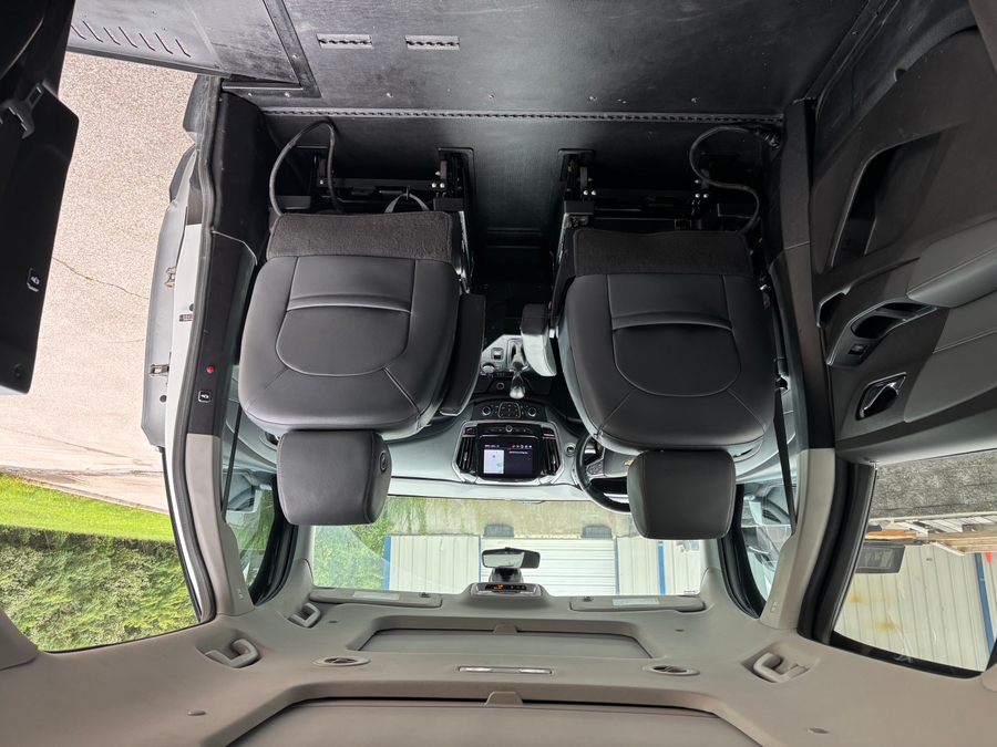 Used 2021 Chevrolet Traverse 3LT - BraunAbility Side Entry In Floor Automatic Ramp