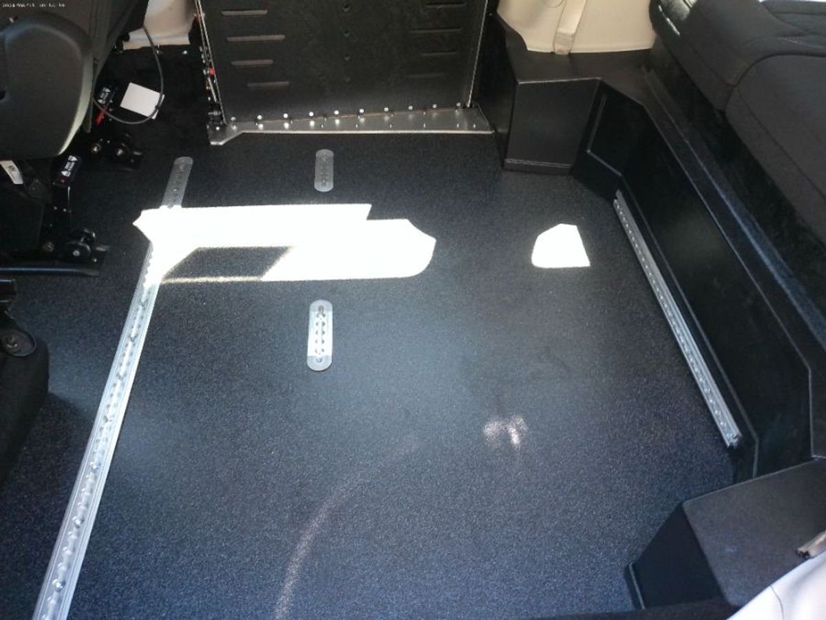 2024 CHRYSLER VOYAGER - Image 18