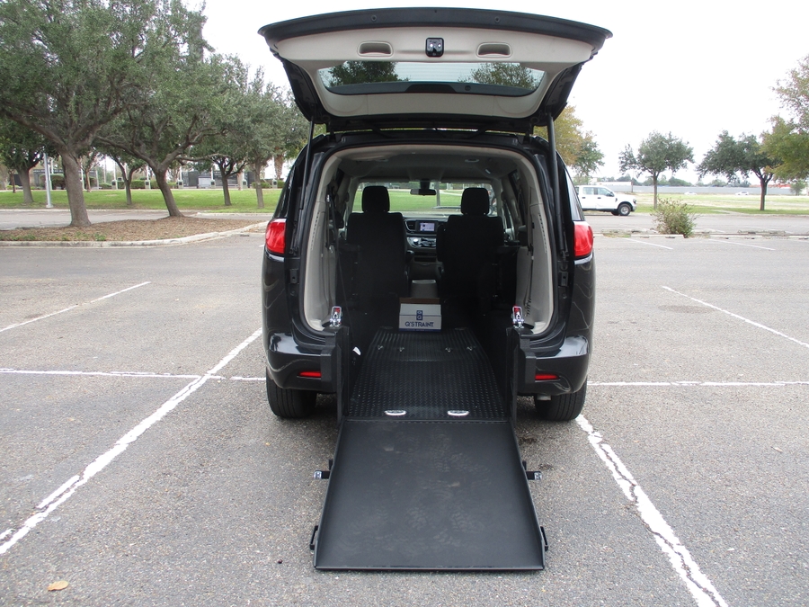 Used 2022 Chrysler Voyager LX - ATS Rear Entry Entry Fold Out Manual Ramp