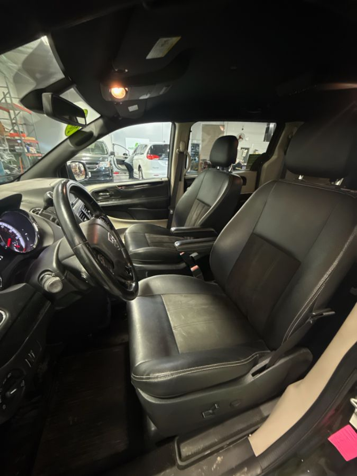 2020 DODGE GRAND CARAVAN - Image 14