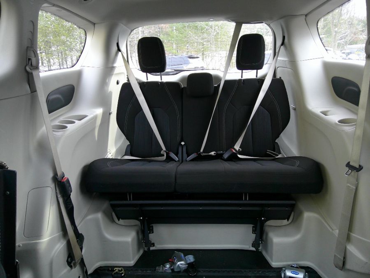 2022 CHRYSLER VOYAGER - Image 15