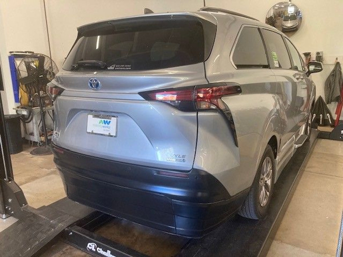 2022 TOYOTA SIENNA - Image 6