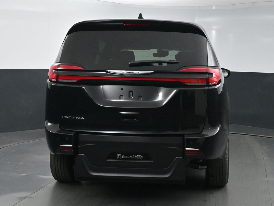 New 2025 Chrysler Pacifica Select Safety - BraunAbility Rear Entry Entry Fold Out Manual Ramp