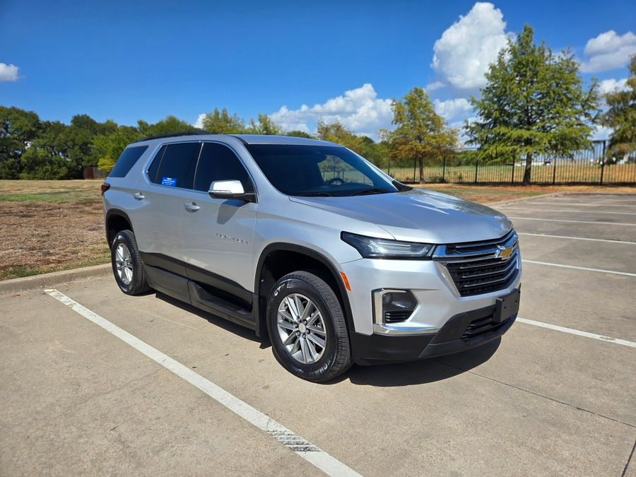 Used 2022 Chevrolet Traverse 1LT - BraunAbility Side Entry In Floor Automatic Ramp