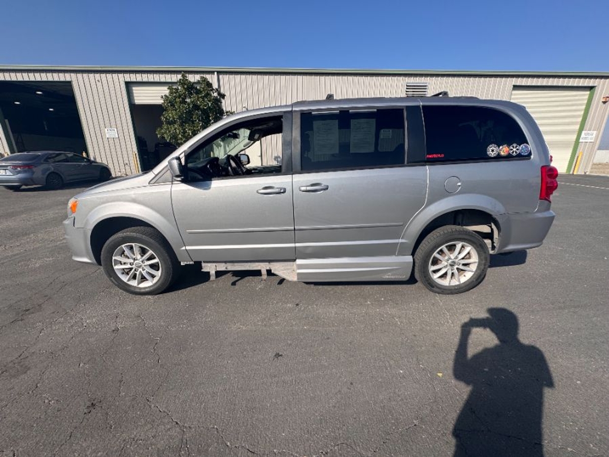 2016 DODGE GRAND CARAVAN - Image 6