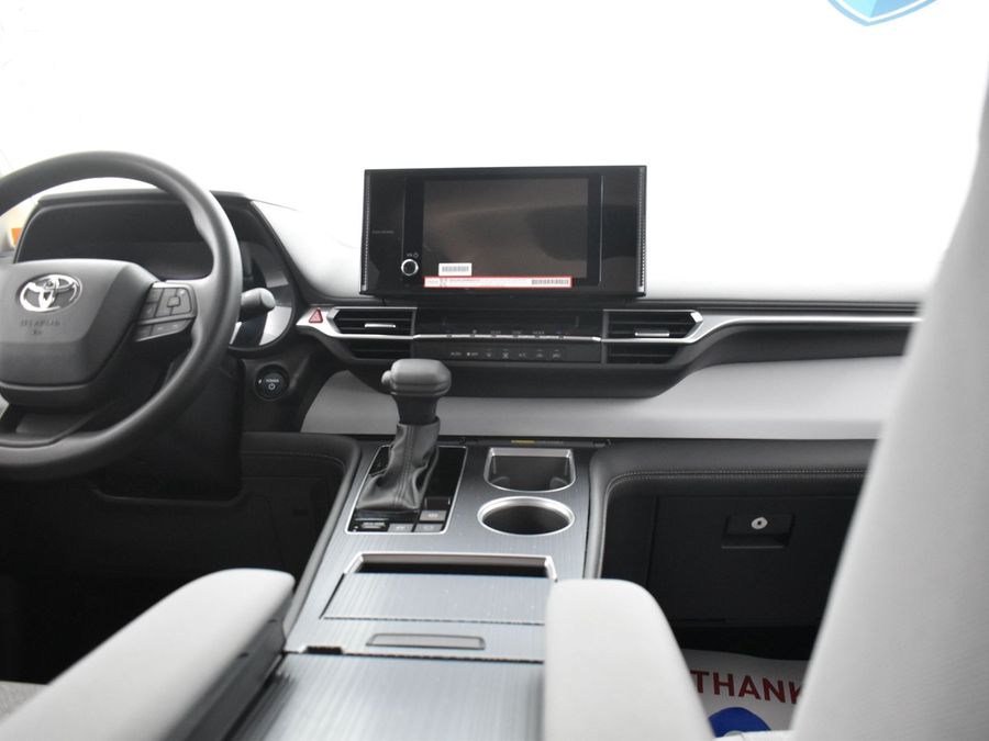 New 2025 Toyota Sienna Hybrid LE - BraunAbility Commercial Rear Entry Entry Fold Out Manual Ramp