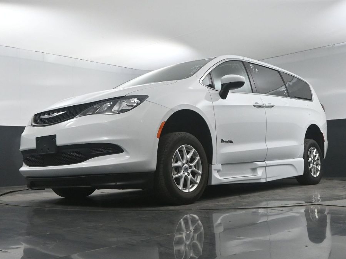 2023 CHRYSLER VOYAGER - Image 20