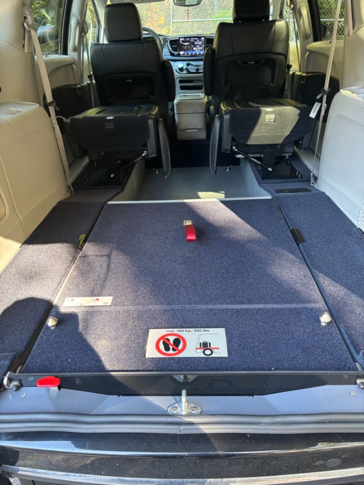 2024 CHRYSLER PACIFICA - Image 13